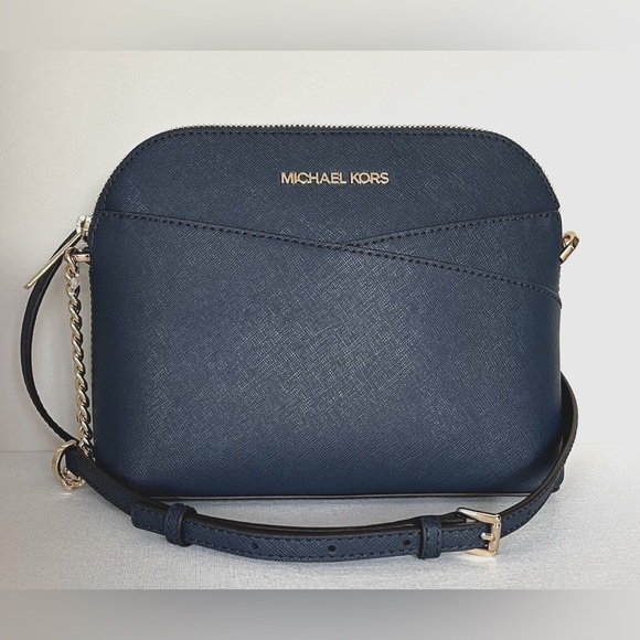 NWT Michael Kors Jet Set Travel Medium Dome Crossbody Leather - In Navy - Picture 1 of 5